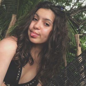 Meet your Posher, Ariana